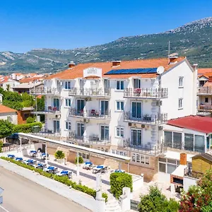 Aqua - Guest & 3*, Kaštela Kroatië